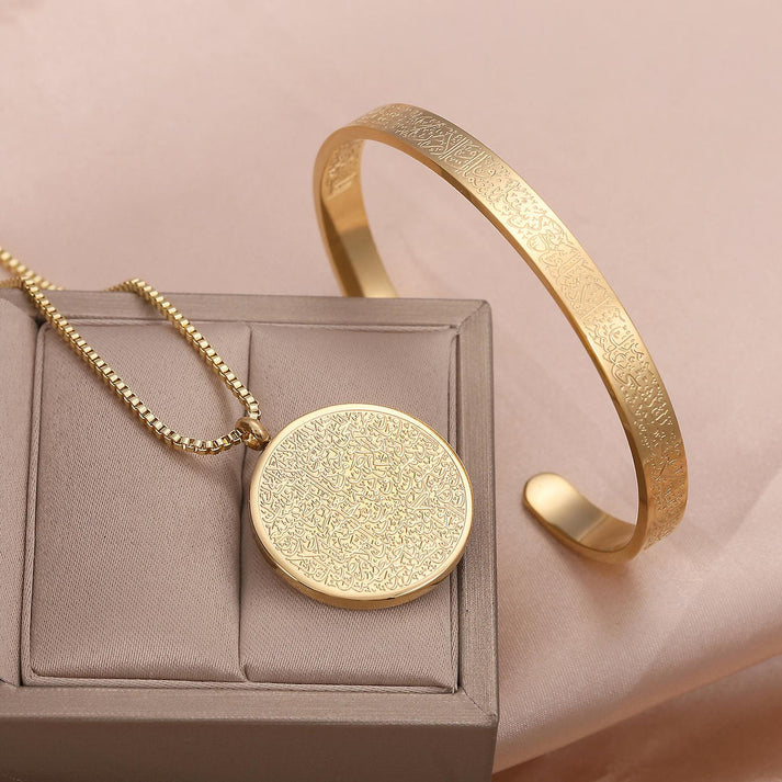 Ayetel kürsi bileklik